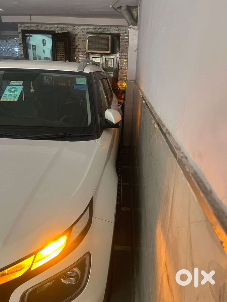 Hyundai Venue Petrol 2024