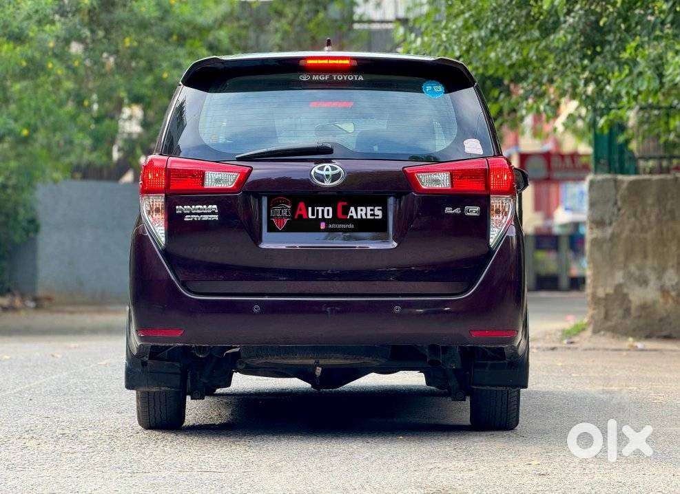 Toyota Innova Crysta 2.4 G Mt 7 Str, 2019, Diesel