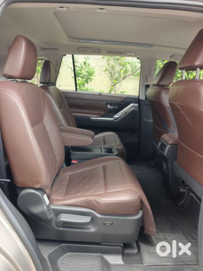 Toyota Innova Hycross 2.0 Zx (o) Hybrid 7 Str, 2024, Petrol