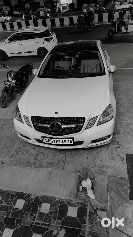 Mercedes-benz E-class 2010 Petrol 48000 Km Driven