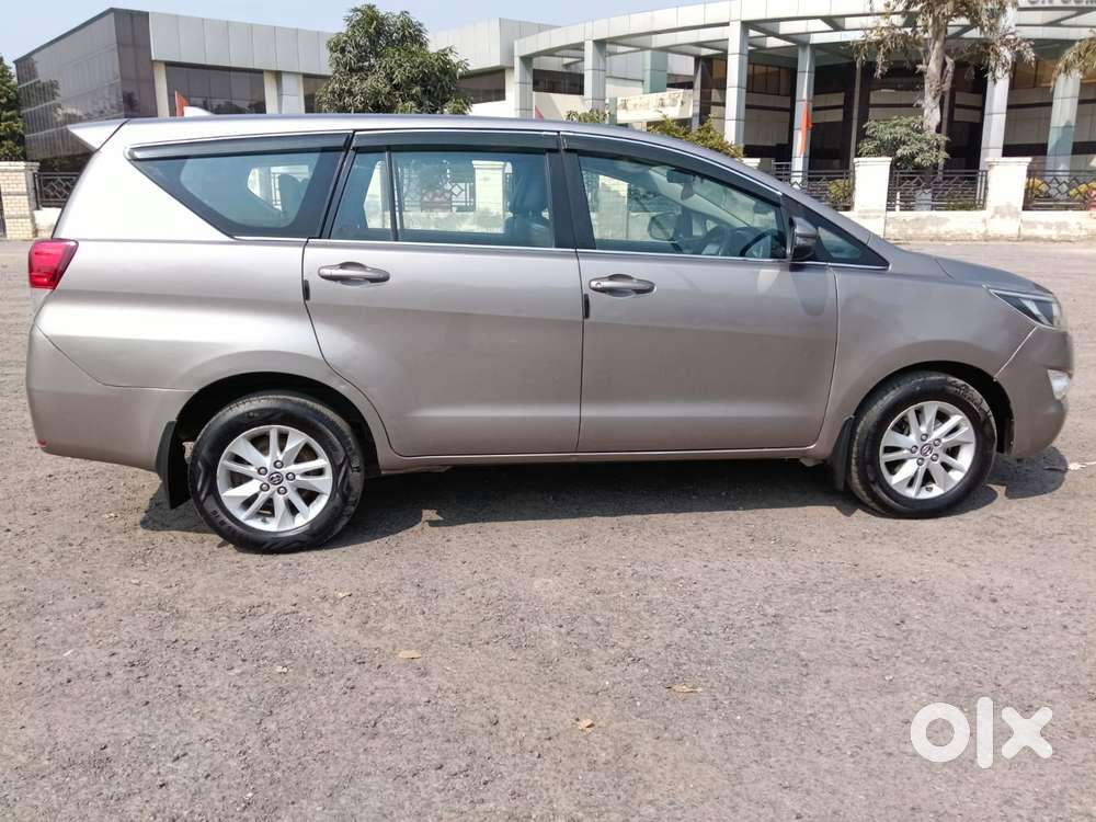 Toyota Innova Crysta 2.4 G Plus Mt 7 Str, 2018, Diesel
