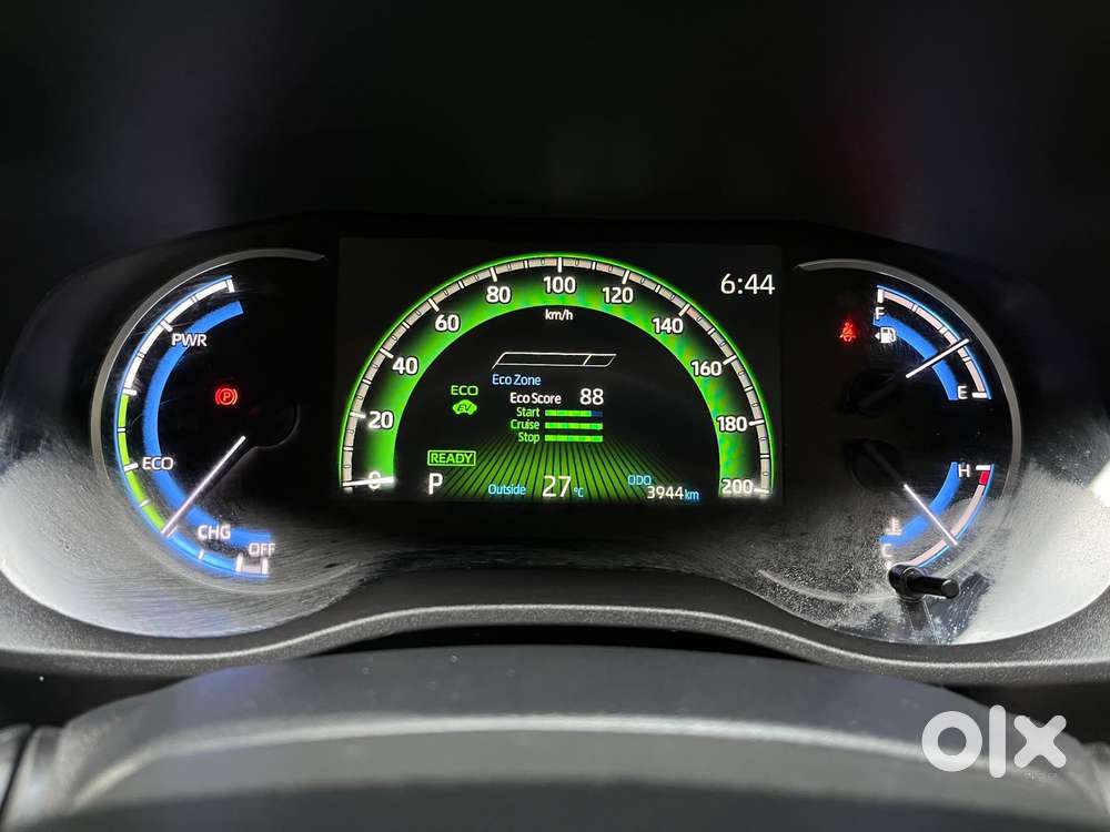 Toyota Innova Hycross 2.0 Vx Hybrid 7 Str, 2025, Petrol