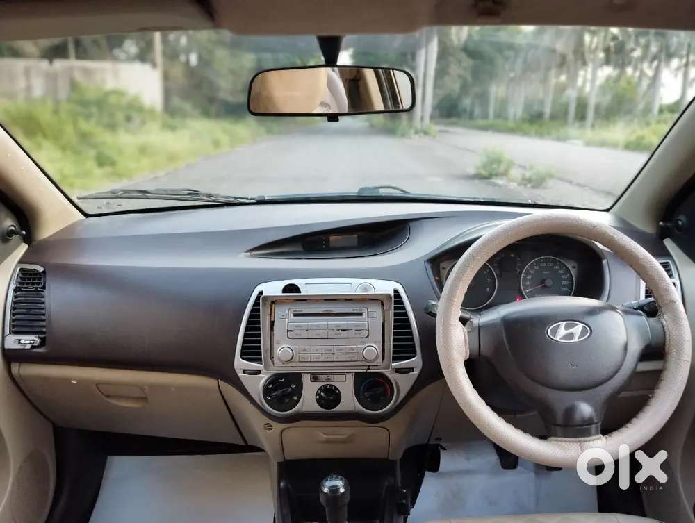 Hyundai I20 2010 Cng & Hybrids 98000 Km Driven
