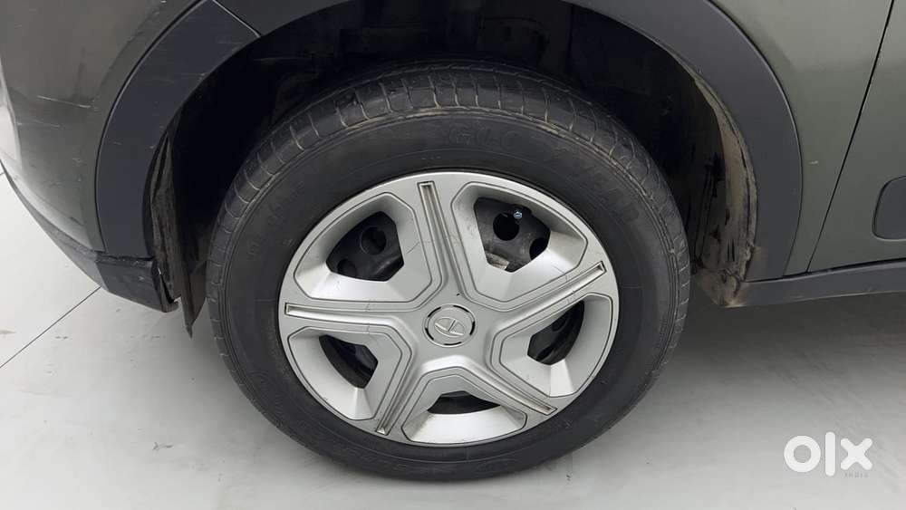 Tata Nexon 1.2 Revotron Xma, 2022, Petrol