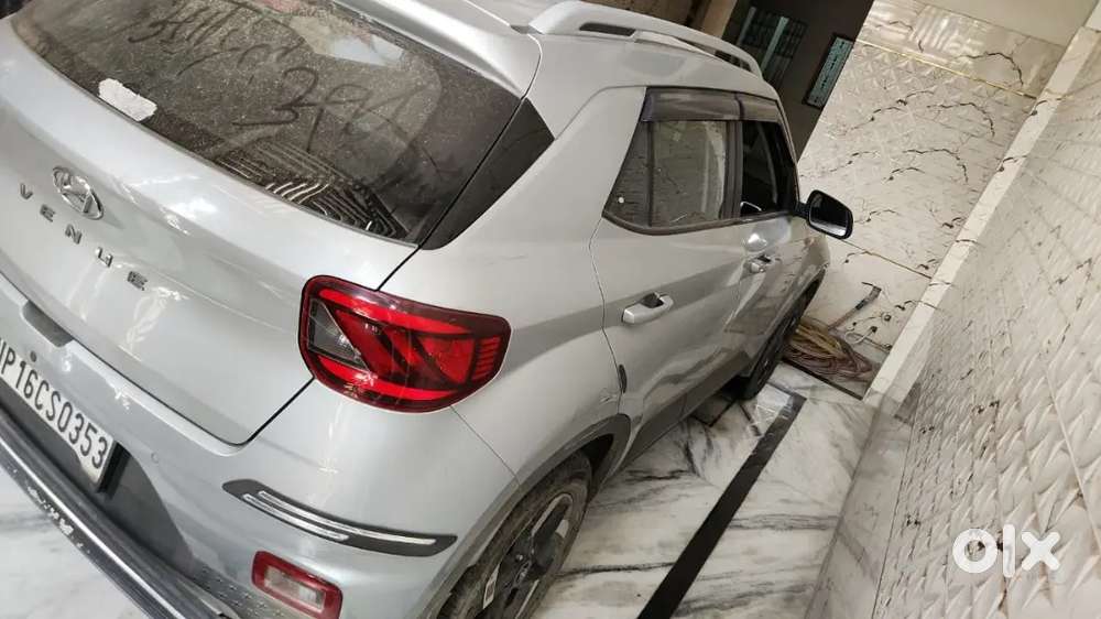 Hyundai Venue 2020 Petrol 38000 Km Driven