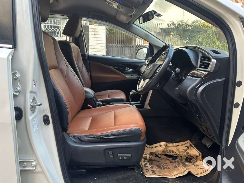 Toyota Innova Crysta