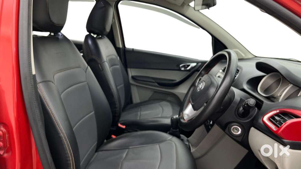 Tata Tiago 1.2 Revotron Xz, 2017, Petrol