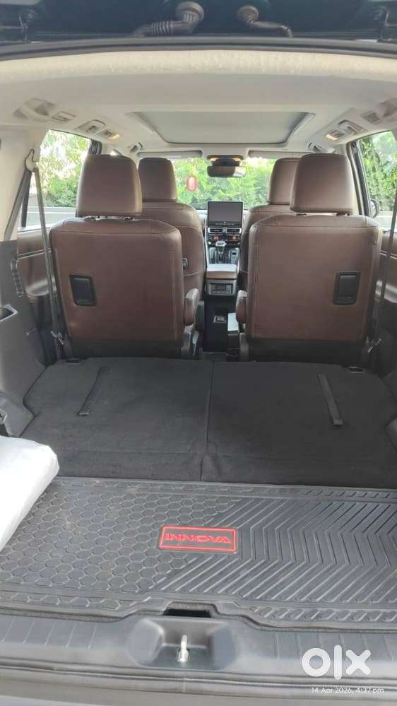 Car For Sale 2023 Toyota Innova Hycross Zx (o) Hybrid Automatic