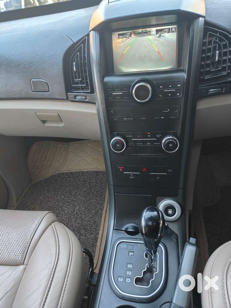 Mahindra Xuv500 W10 Awd, 2017