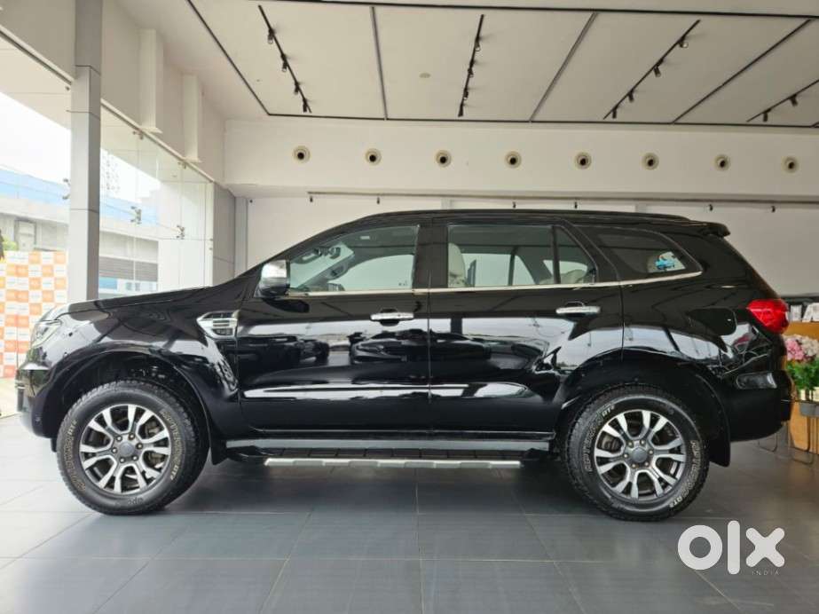 Ford Endeavour Titanium 4x2, 2020