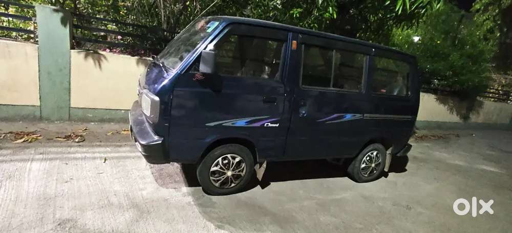 Maruti Suzuki Omni 2010