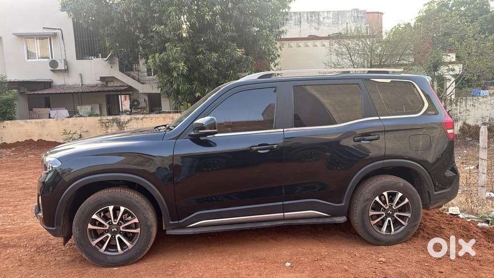 Mahindra Scorpio-n Z8 Select Diesel At  2024 Model  27,000 Km