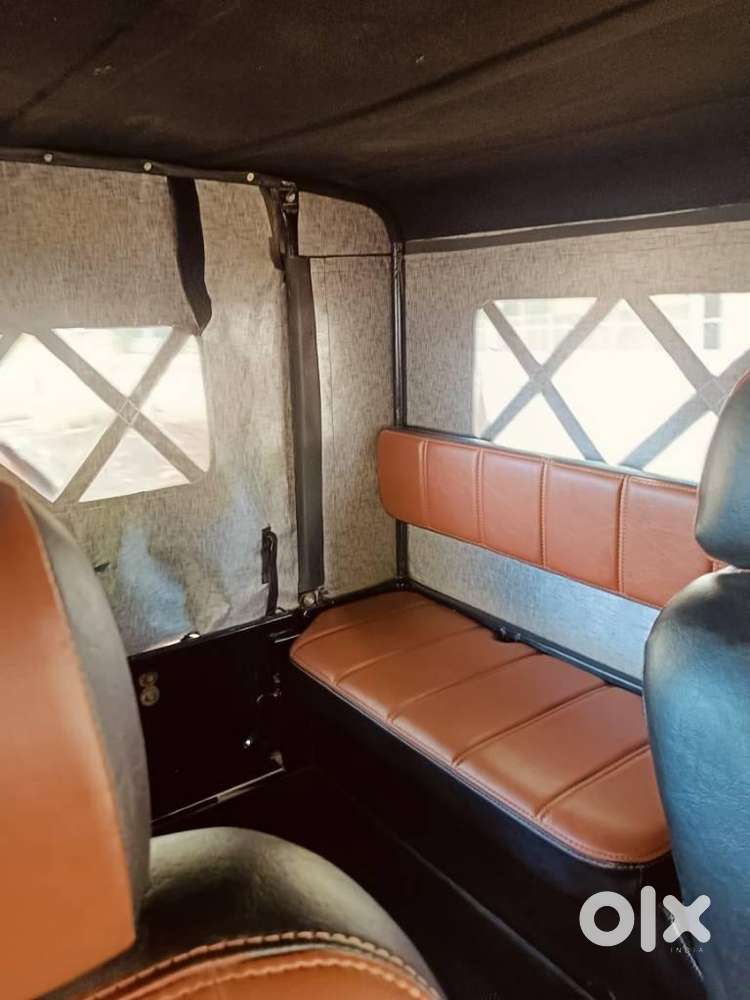 Mahindra Jeep Classic, 1983, Diesel