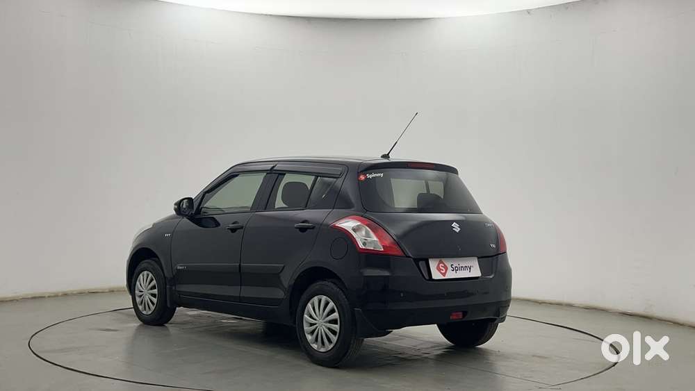 Maruti Suzuki Swift Vxi Optional, 2016, Petrol