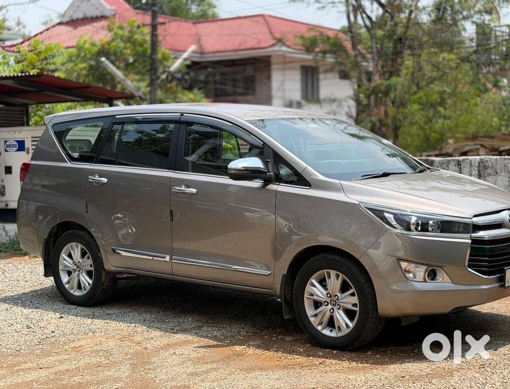 Toyota Innova Crysta 2017