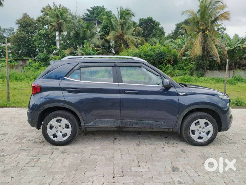 Hyundai Venue S, 2020, Petrol