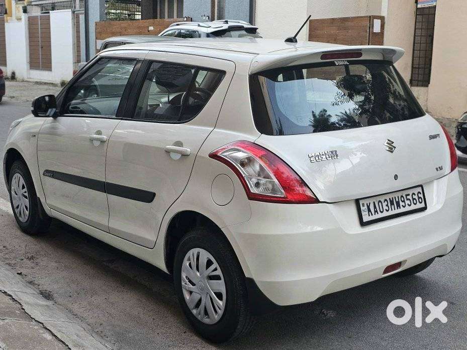 Maruti Suzuki Swift Vxi + Manual, 2015, Petrol