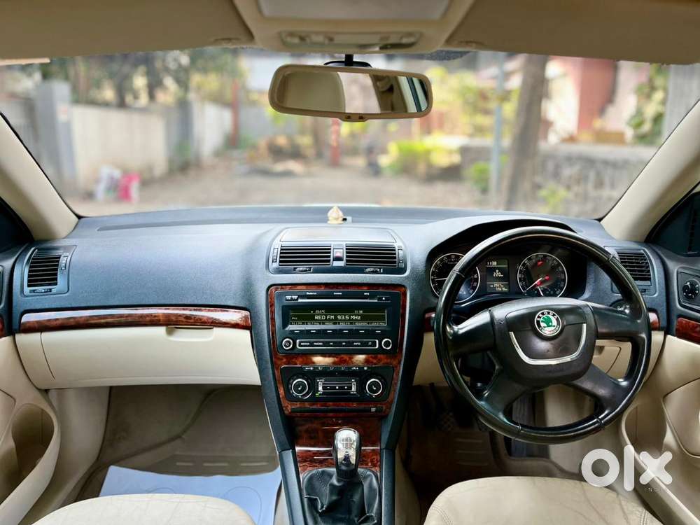 Skoda Laura Elegance 2.0 Tdi Cr Mt, 2010, Diesel