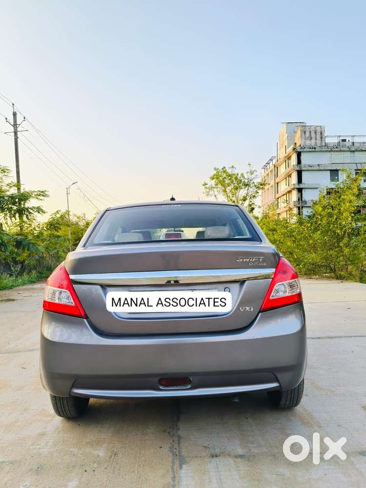 Maruti Suzuki Swift Dzire 1.2 Vxi Bsiv, 2014, Petrol