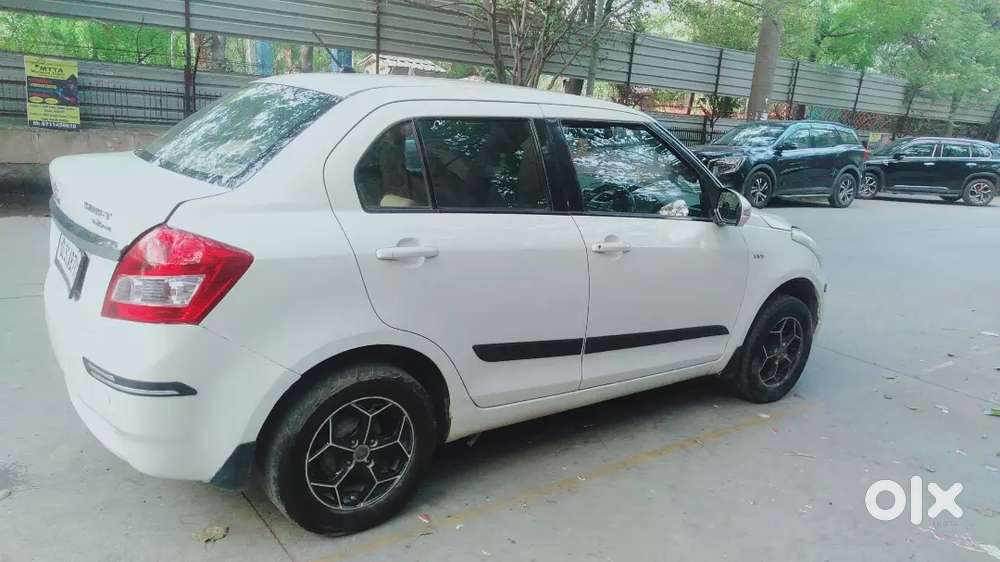 Maruti Suzuki Dzire Zxi Cng