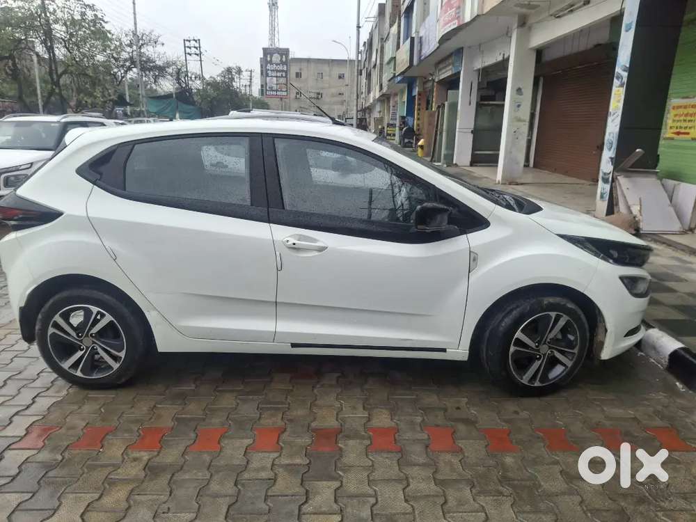 Tata Altroz 2023 Diesel 56000 Km Driven