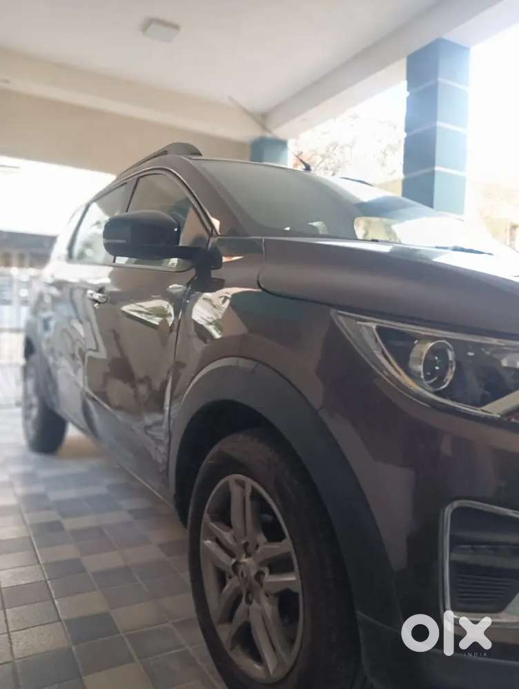 Renault Triber 2023 Petrol 6700 Km Driven