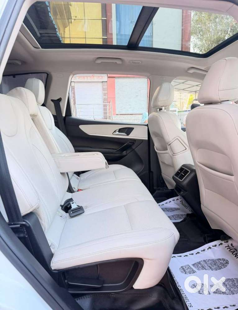 Mahindra Xuv700 2.2 Ax 7 Diesel Mt Str, 2024, Diesel