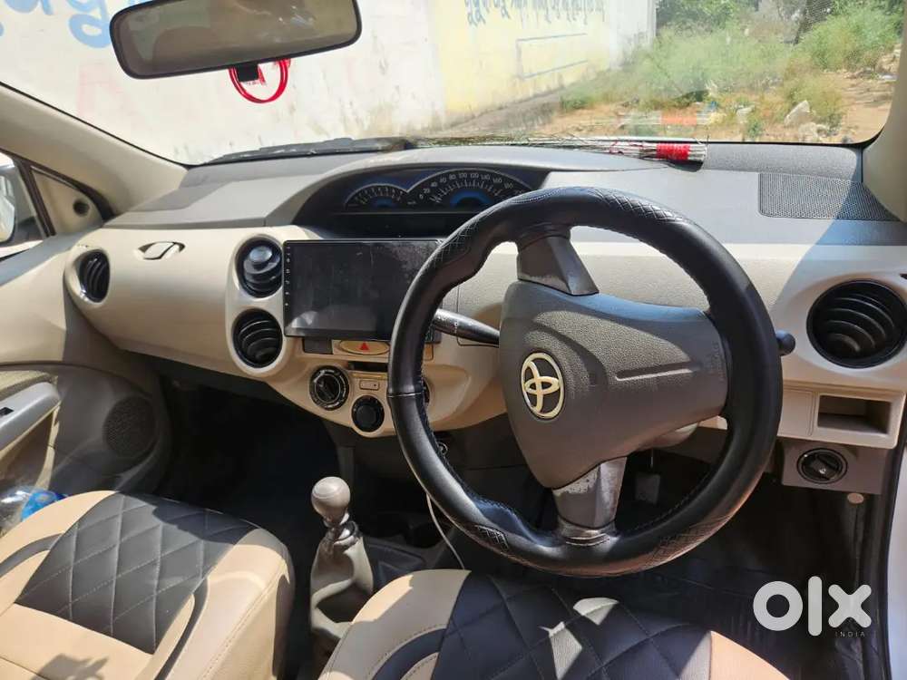 Toyota Etios 2015 Diesel 150000 Km Driven
