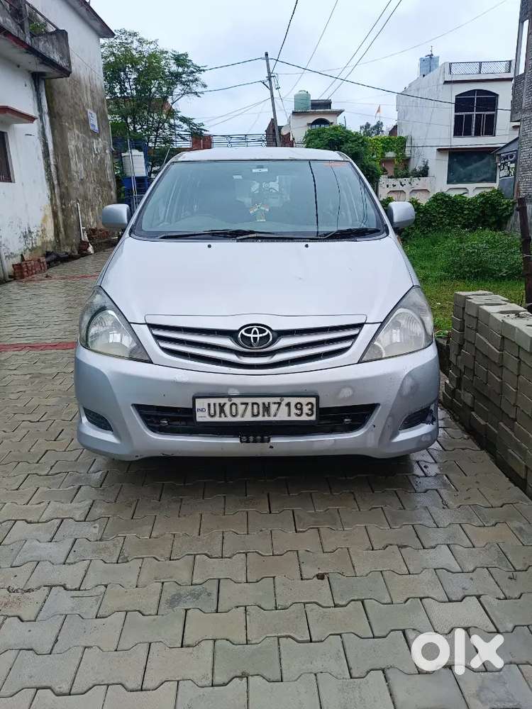 Toyota Innova 2010 Diesel Auto