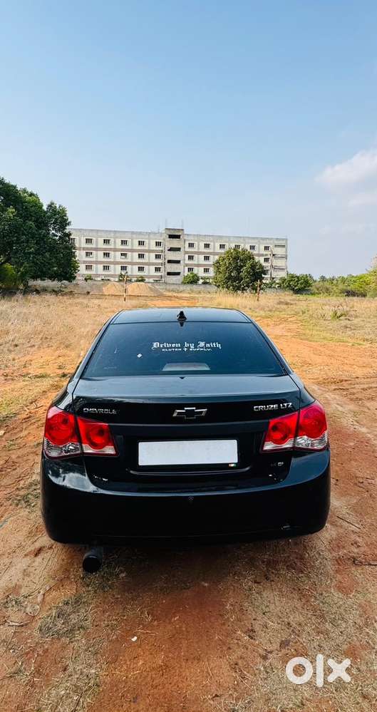 Chevrolet Cruze- Black Beauty
