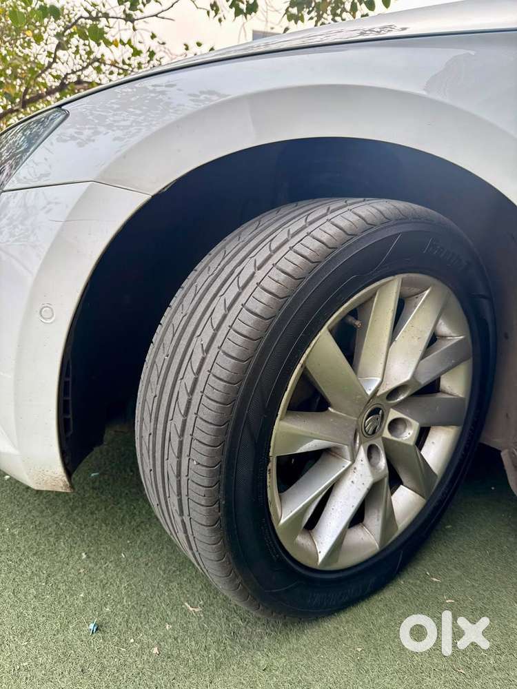 Skoda Superb Laurin And Klement 1.8, 2019, Petrol