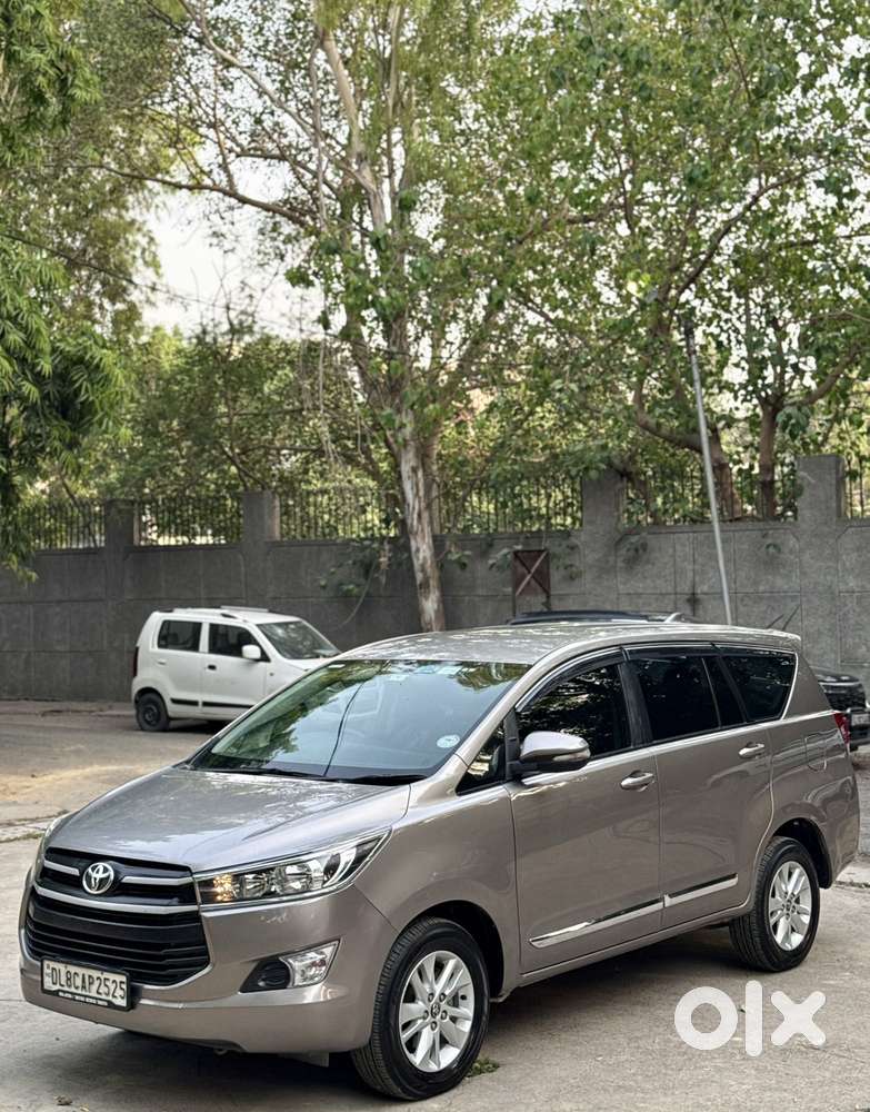 Toyota Innova Crysta 2.4 G Mt, 2016, Diesel