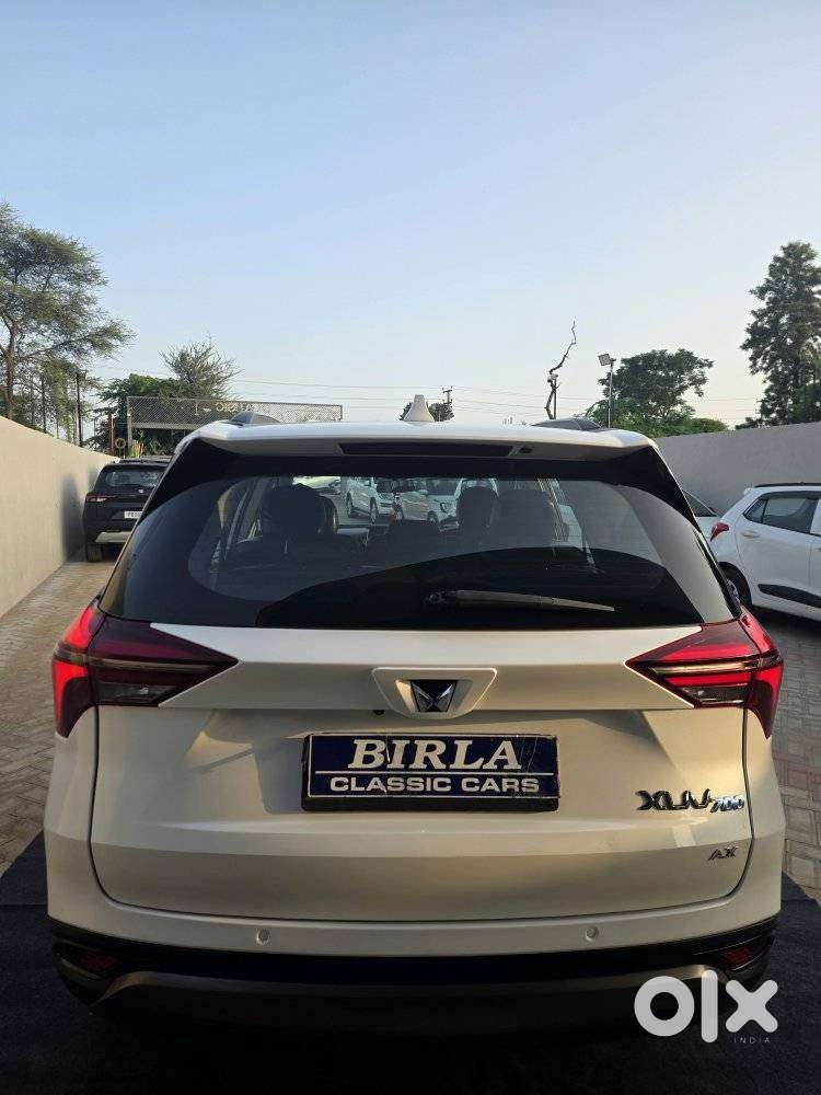 Mahindra Xuv700 2.2 Ax 5 Diesel At 7 Str, 2022, Diesel