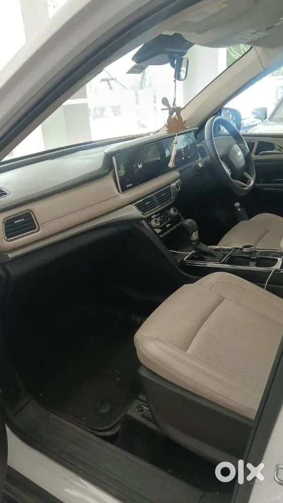Mahindra Xuv700 Diesel 2025