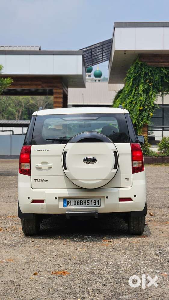Mahindra Tuv 300 T8 Amt (automatic), 2015, Diesel