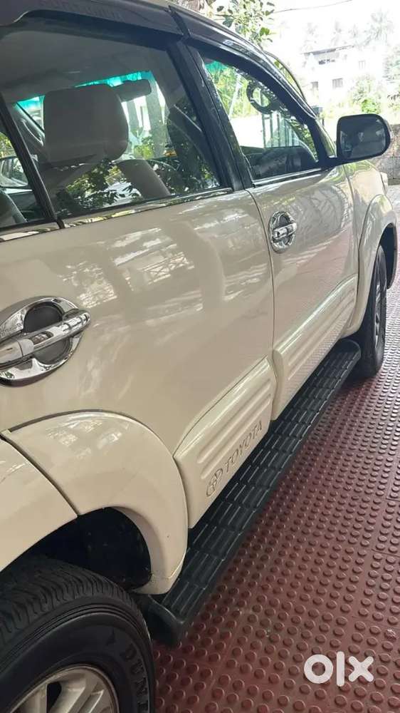 Toyota Fortuner Legender 2013