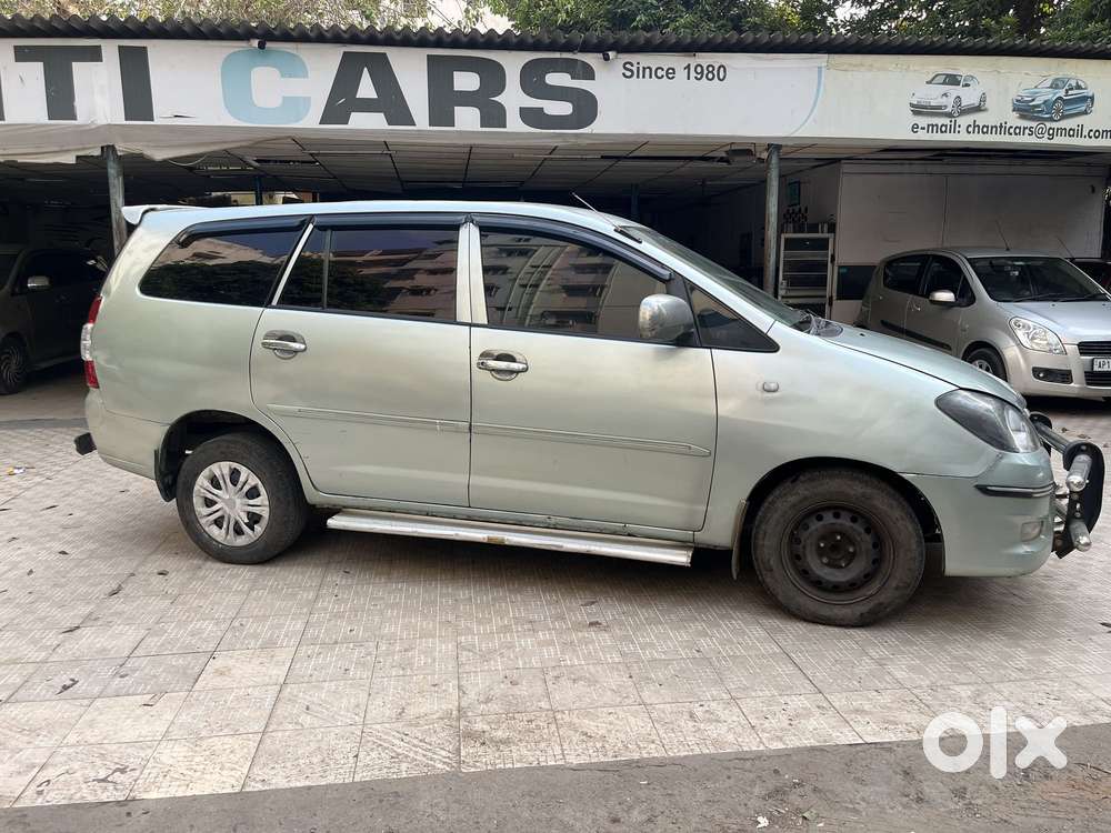 Toyota Innova 2009-2011 2.5 E 8 Str, 2009, Diesel