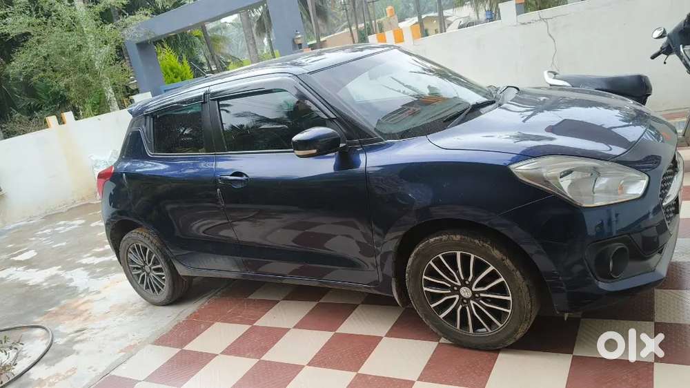 Maruti Suzuki Swift 2019 Vxi Automatic