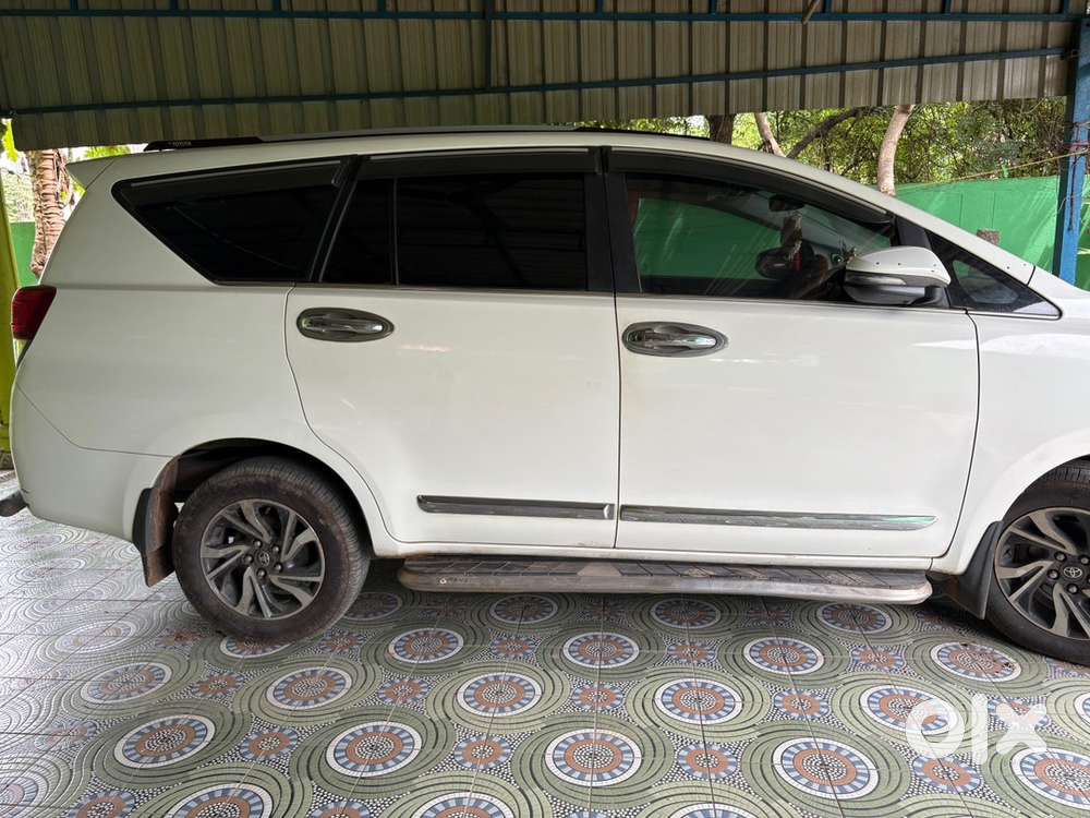 Toyota Innova Crysta G 2022 Model