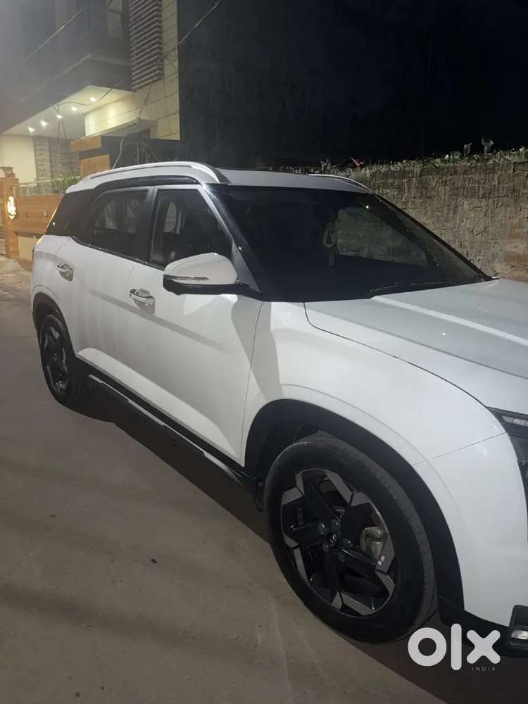 Hyundai Alcazar 2021 Diesel 81000 Km Driven. Under Warranty Till 2028