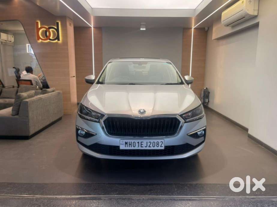 Skoda Slavia Style 1.0l Tsi At, 2013, Petrol