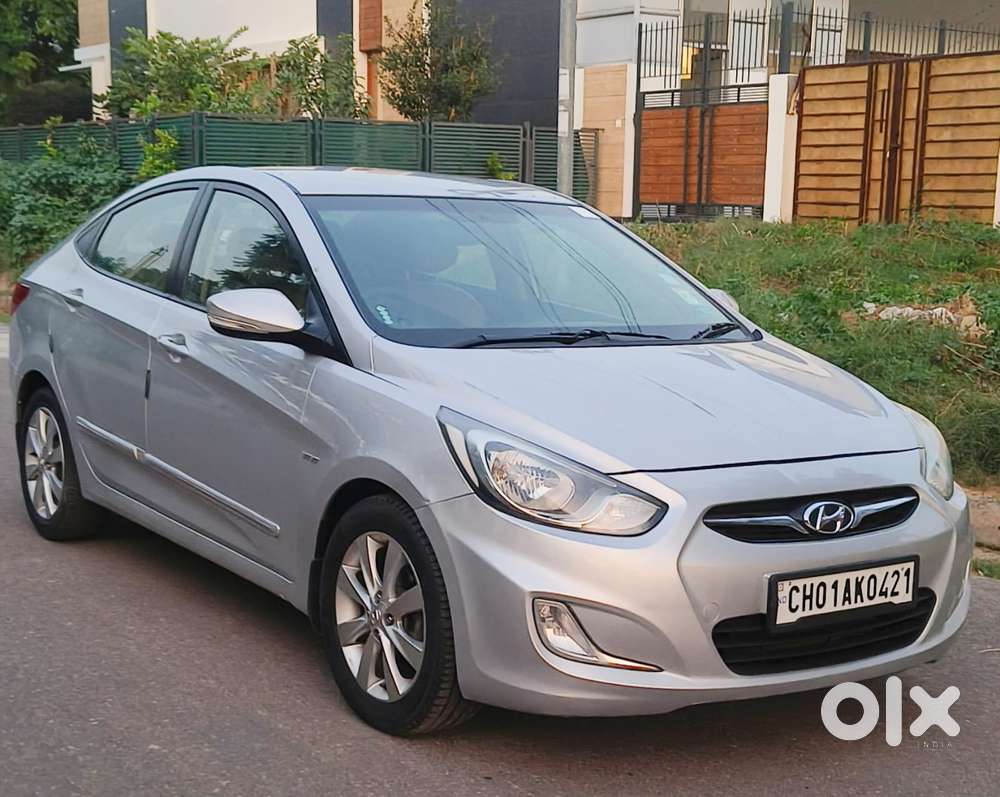 Hyundai Fluidic Verna 1.6 Vtvt Sx, 2011, Petrol