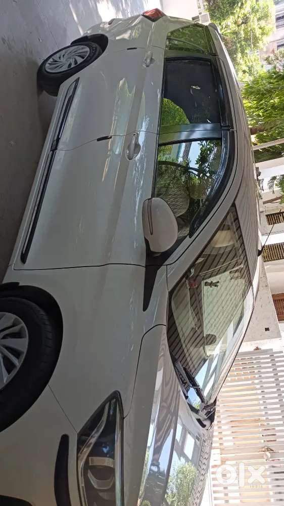 Maruti Suzuki Ertiga 2022 Cng & Hybrids 80000 Km Driven