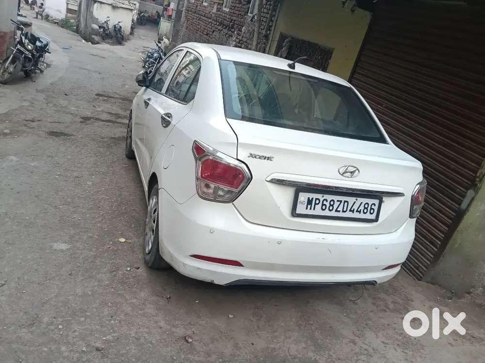Hyundai Xcent 2016