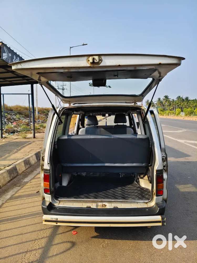 Maruti Suzuki Omni 2017 Petrol Well Maintained