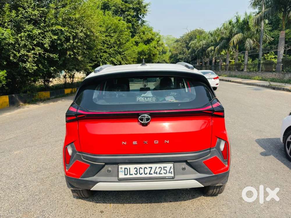 Tata Nexon, 2023, Petrol