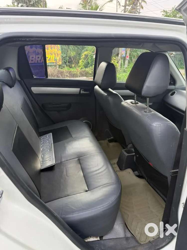 Maruti Suzuki Swift 2010