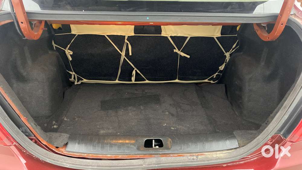 Maruti Suzuki Swift Dzire Zxi 1.2, 2015, Petrol