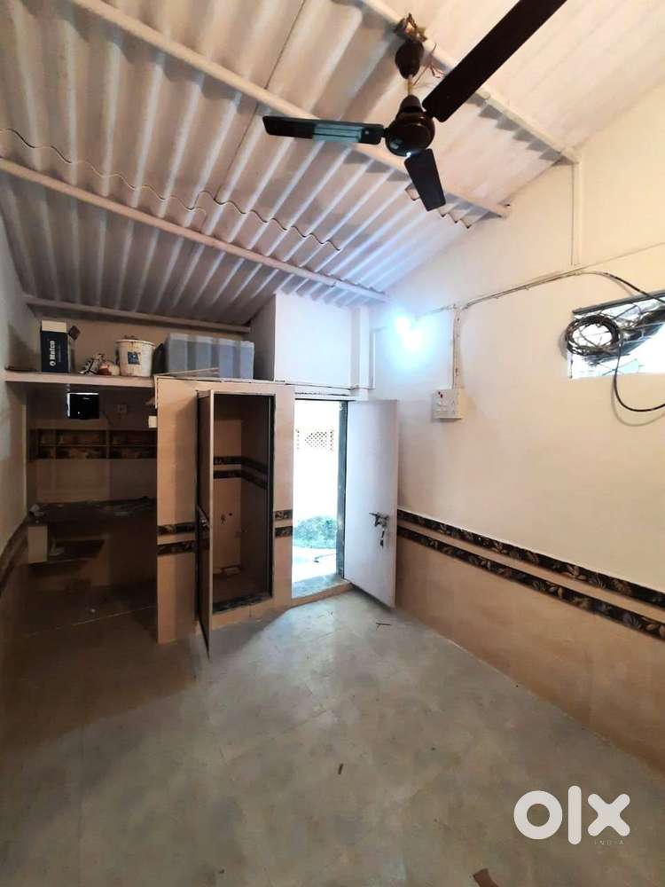 A Chawl room for rent available For Rent Houses & Apartments 1752513006