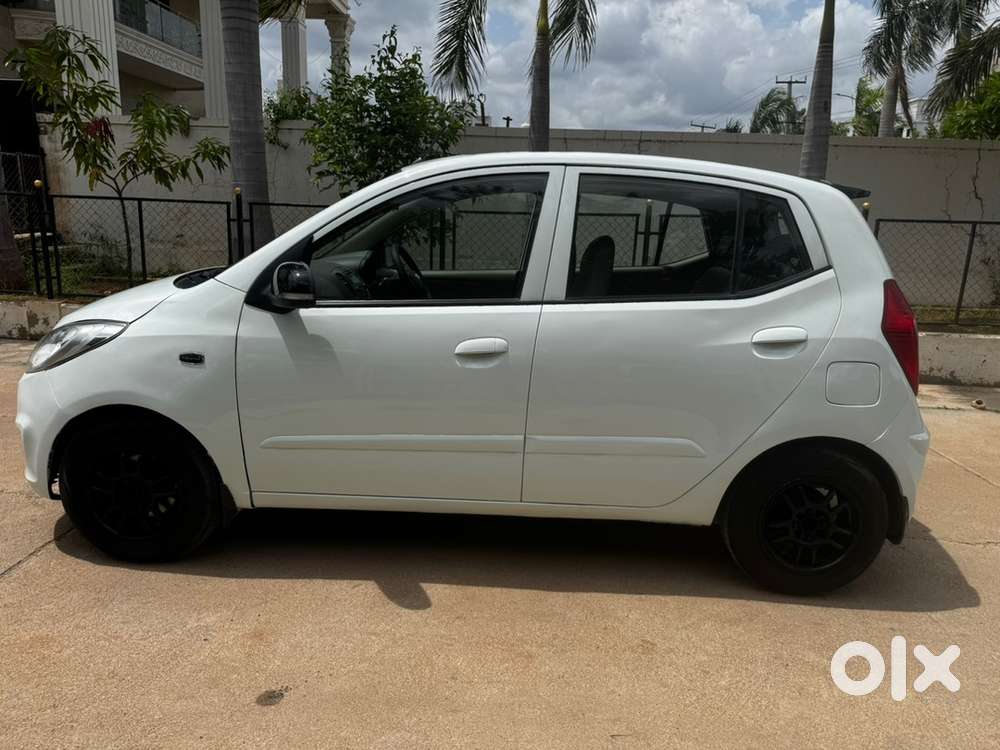 Hyundai I10 Petrol 2011 With Sunroof